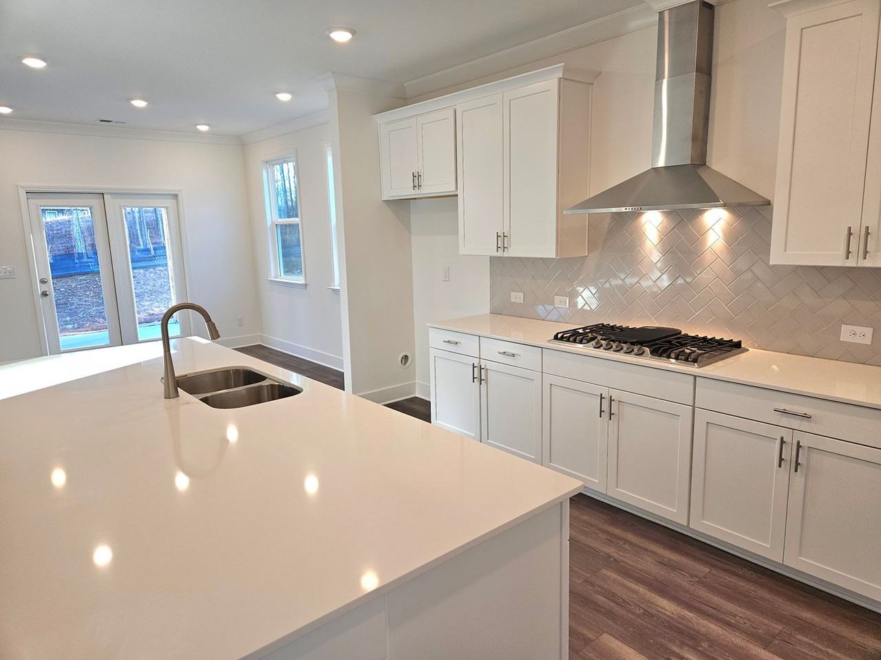 219 Andalusa Ct - Photo 5 of 50