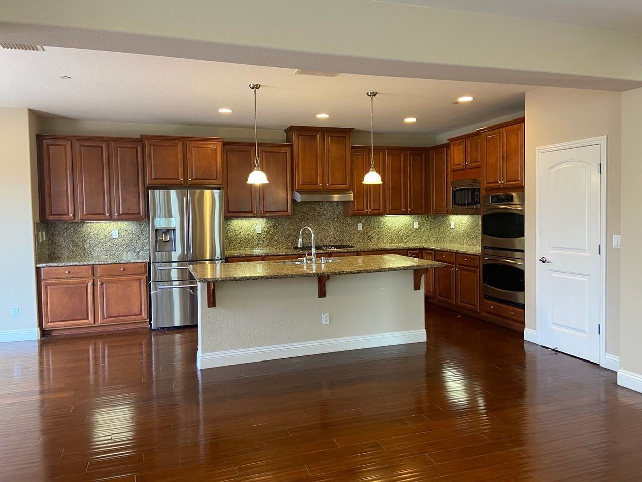 4078 David Loop - Photo 3 of 27