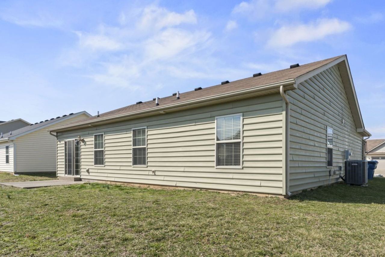 166 Boulders Ct - Photo 4 of 22