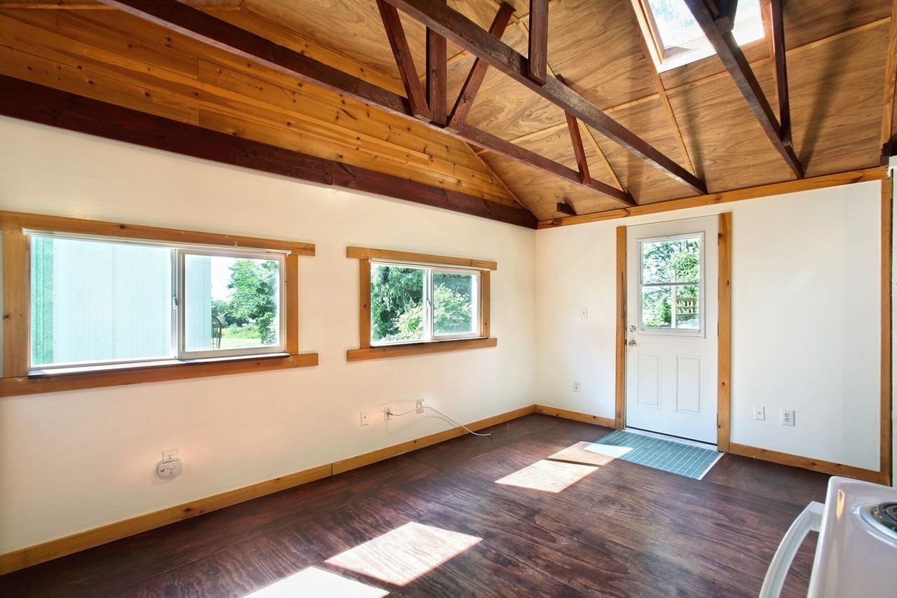 938 Madrona Beach Rd - Photo 3 of 22