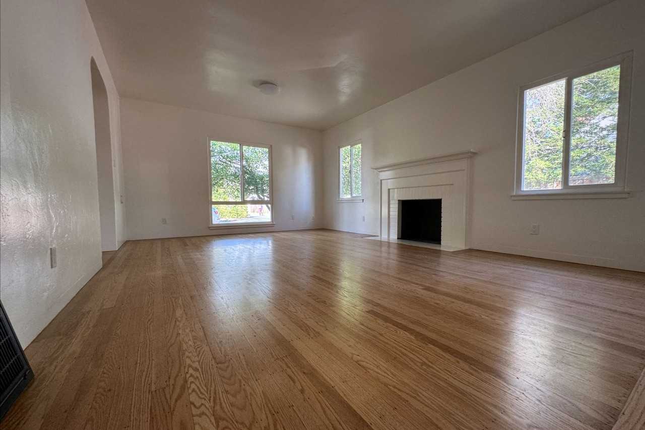 214 Rice Ln - Photo 2 of 12