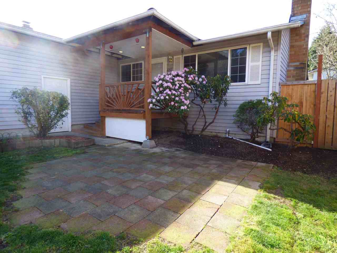6511 Delridge Way Sw - Photo 2 of 15