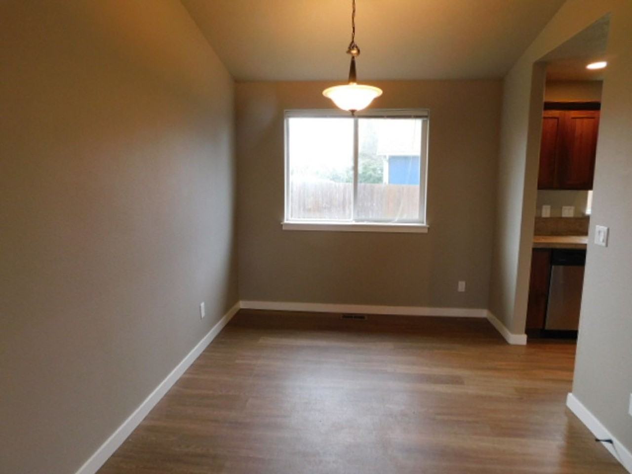297 Helton Way Se - Photo 4 of 21