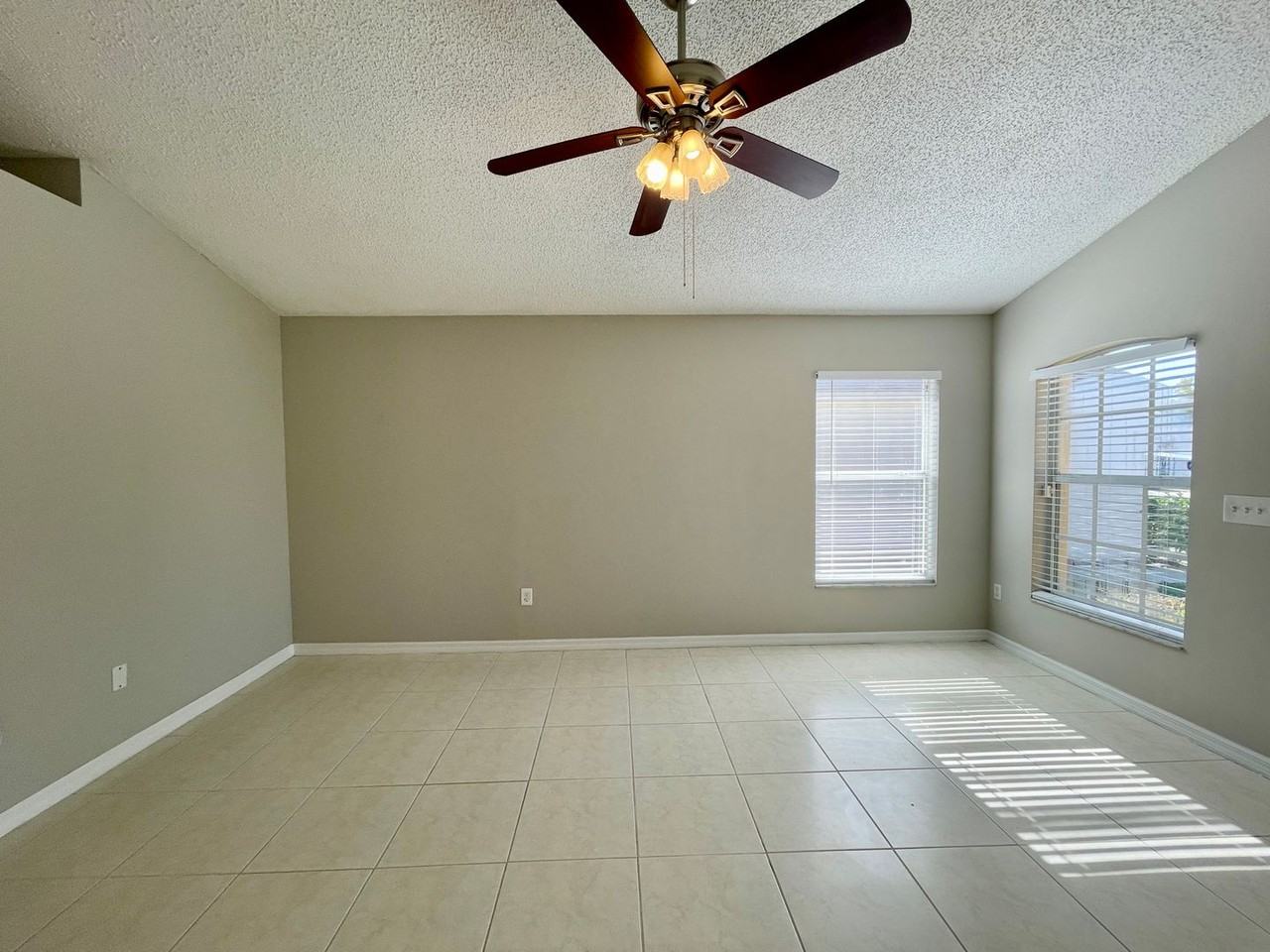 8710 Claiborne Ct - Photo 3 of 25