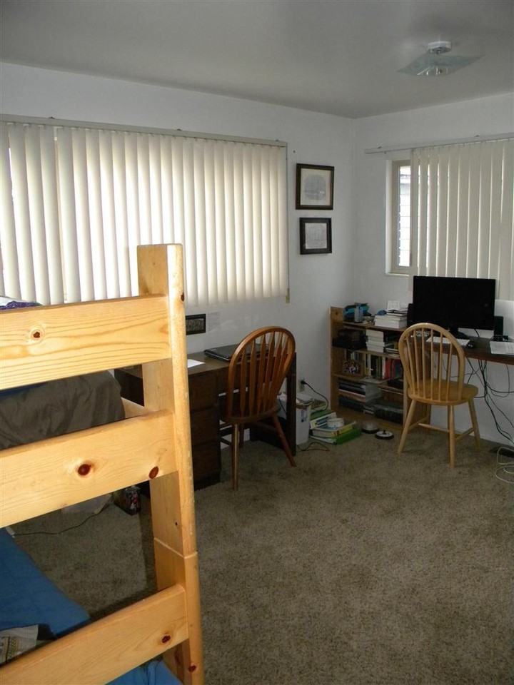 Academy Arms Apartments - Photo 7 of 24