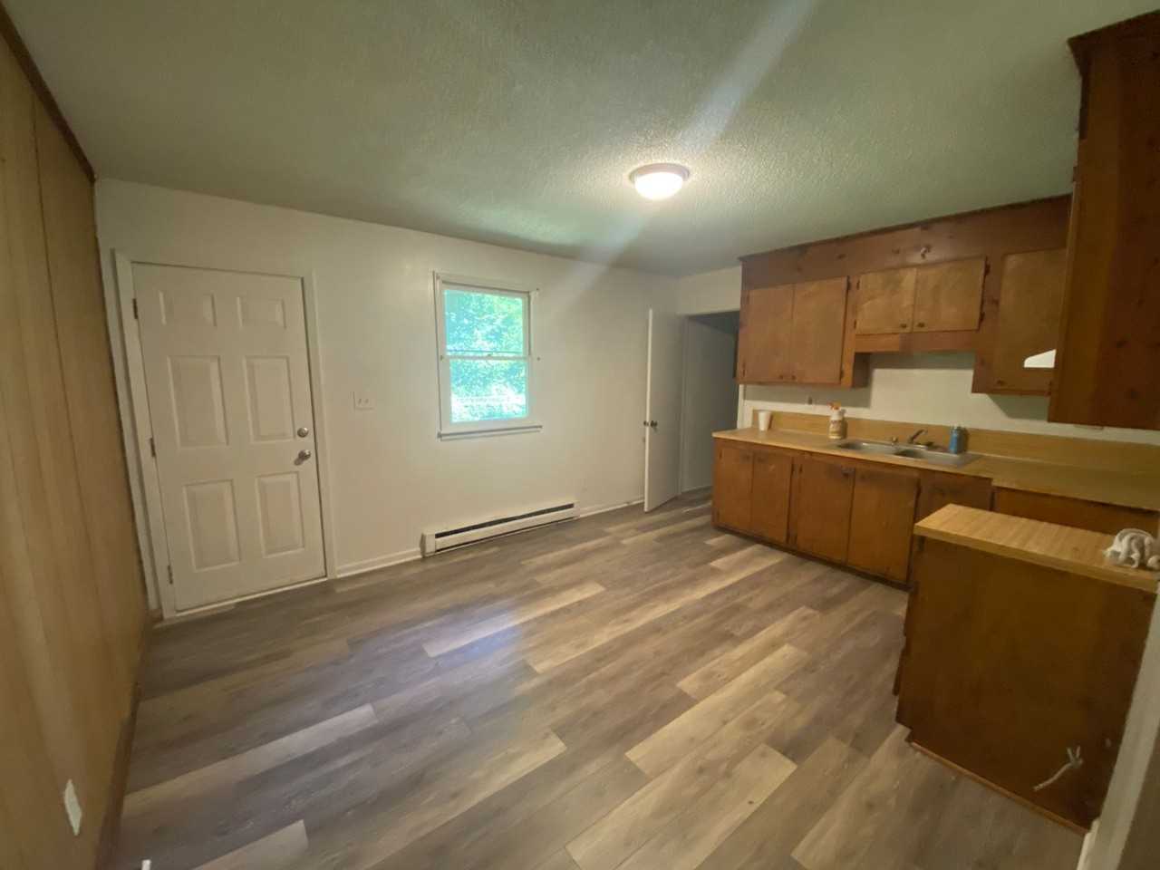 217 Osborne St #A - Photo 6 of 14