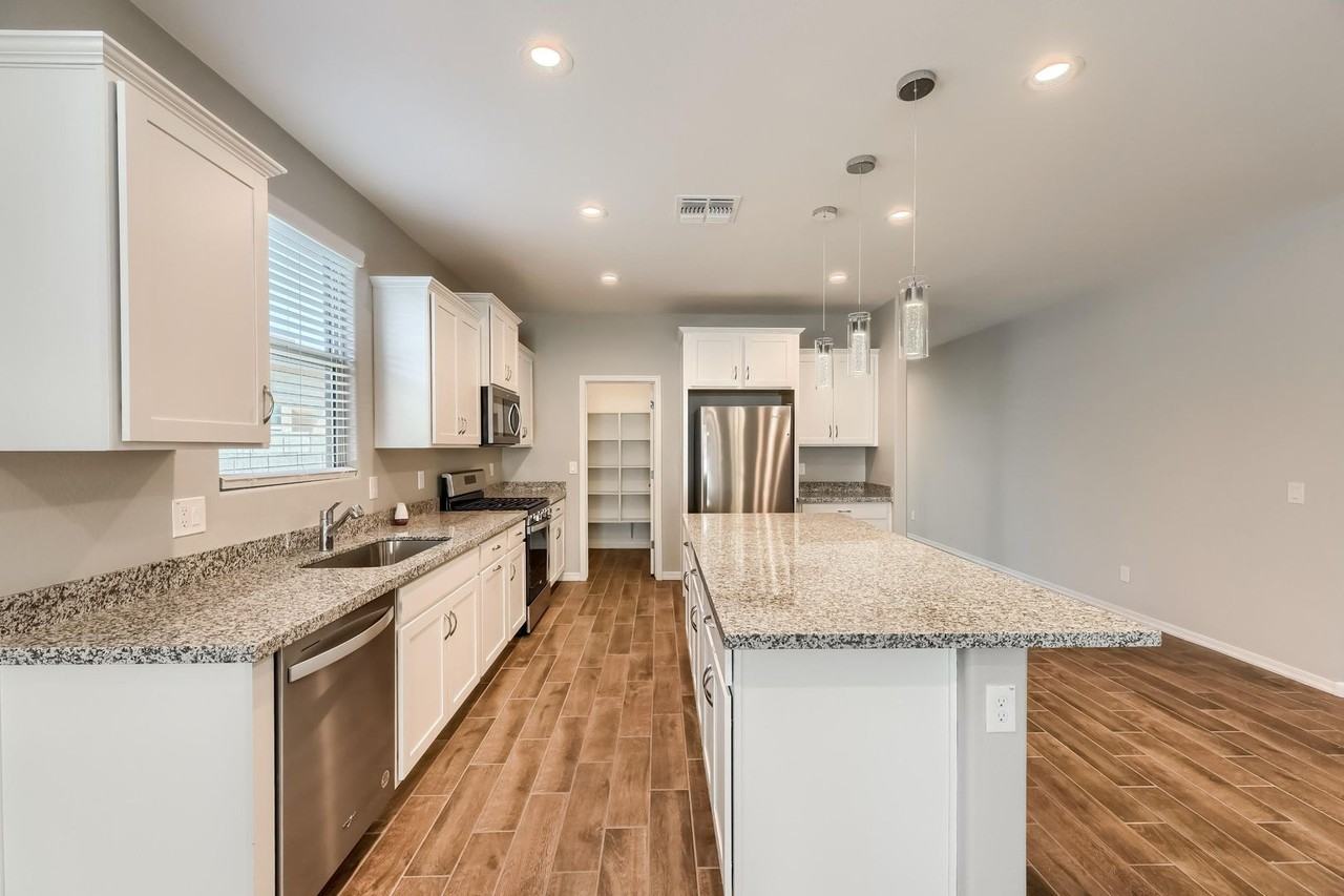 10974 W Melvin St - Photo 6 of 45