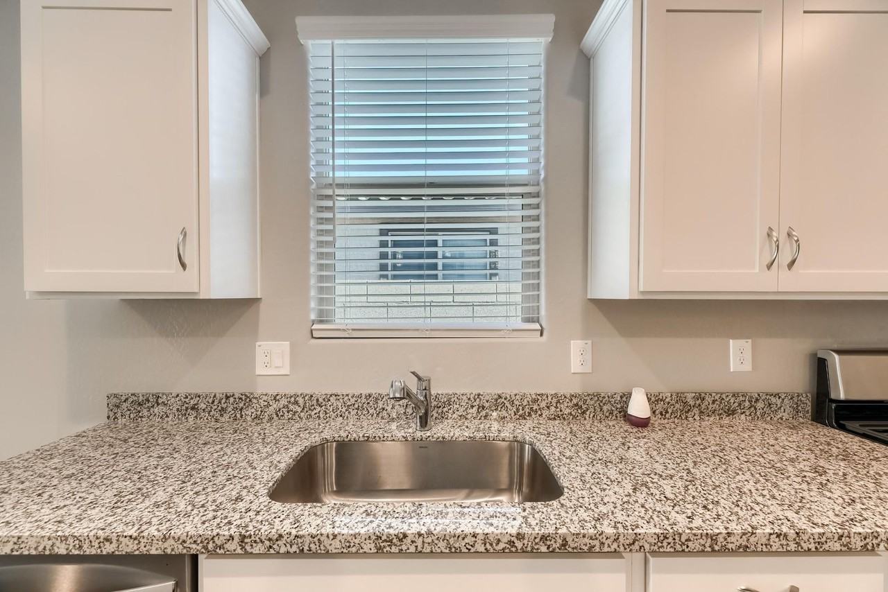 10974 W Melvin St - Photo 5 of 45