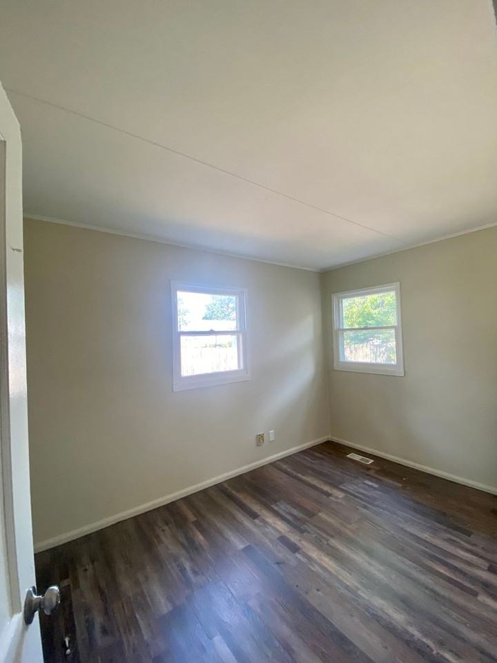 1428 Oak Ct - Photo 7 of 16