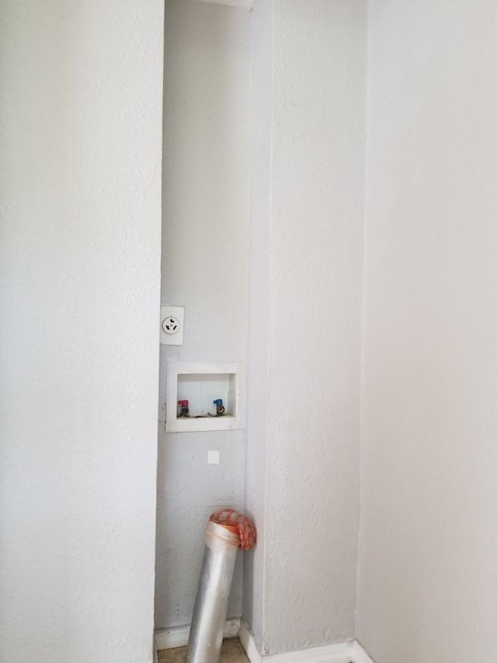 2946 West Latoka Street - Photo 5 of 10