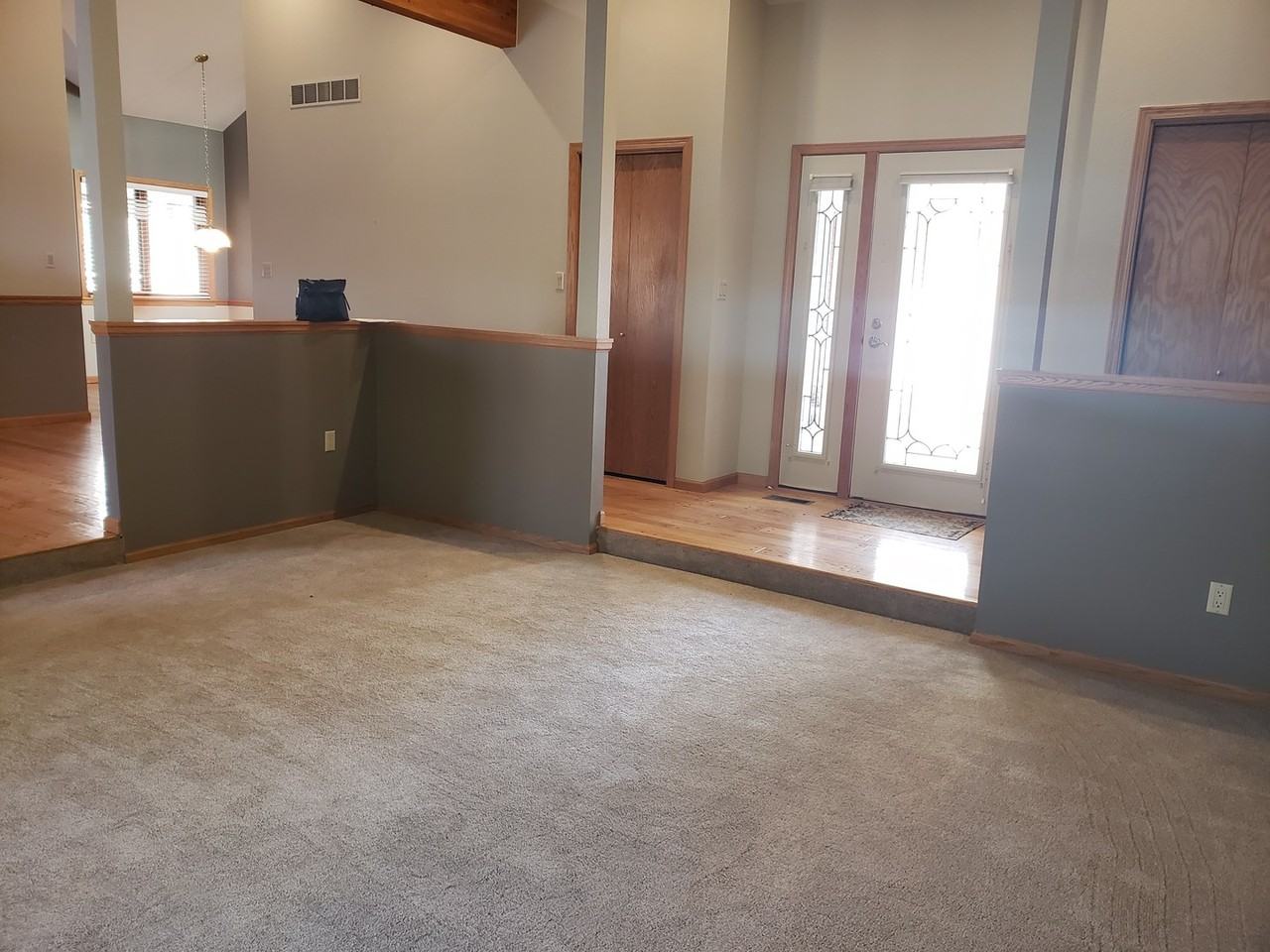 2916 Shadow Oaks Pl - Photo 2 of 9