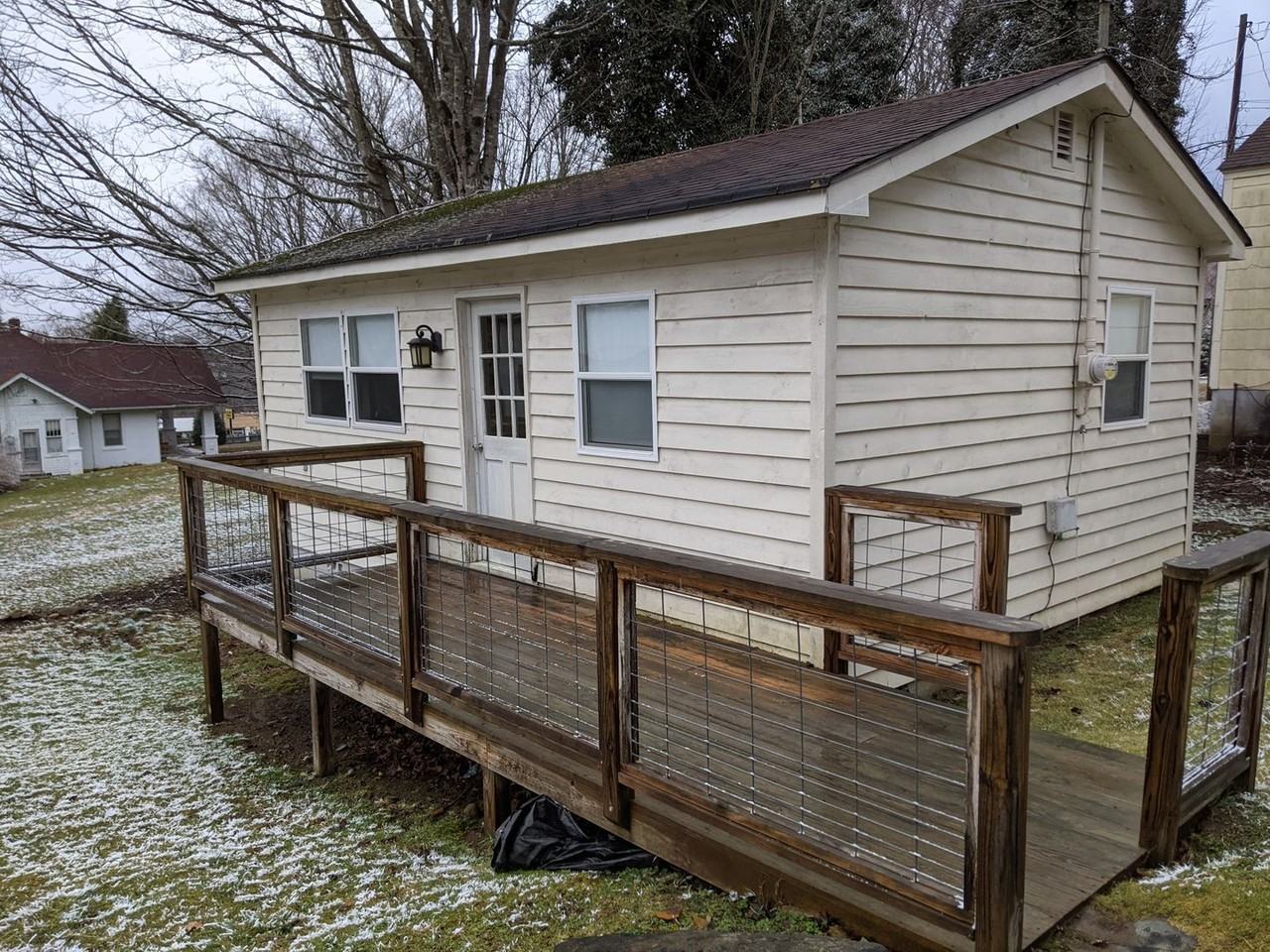 233 Ice Plant St - Photo 2 of 19