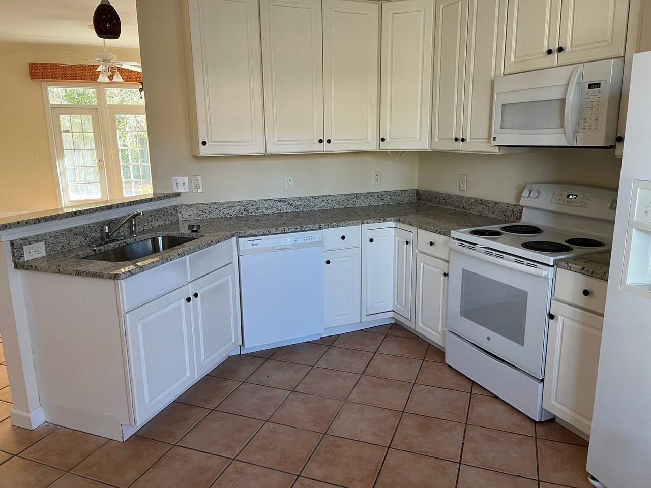 4315 Stratton Village Ln - Photo 7 of 27