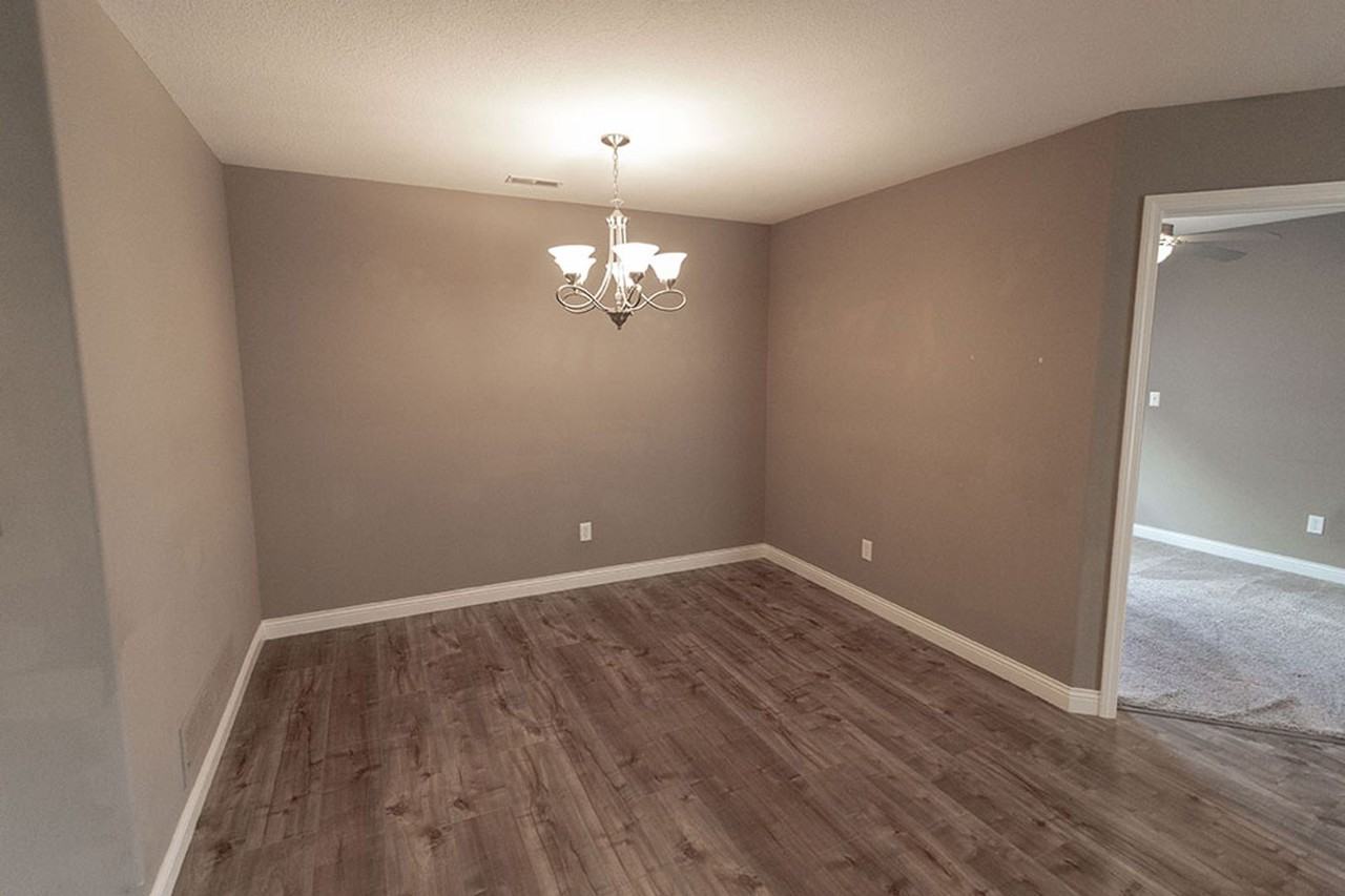 2809 Amberwood Ct - Photo 7 of 48