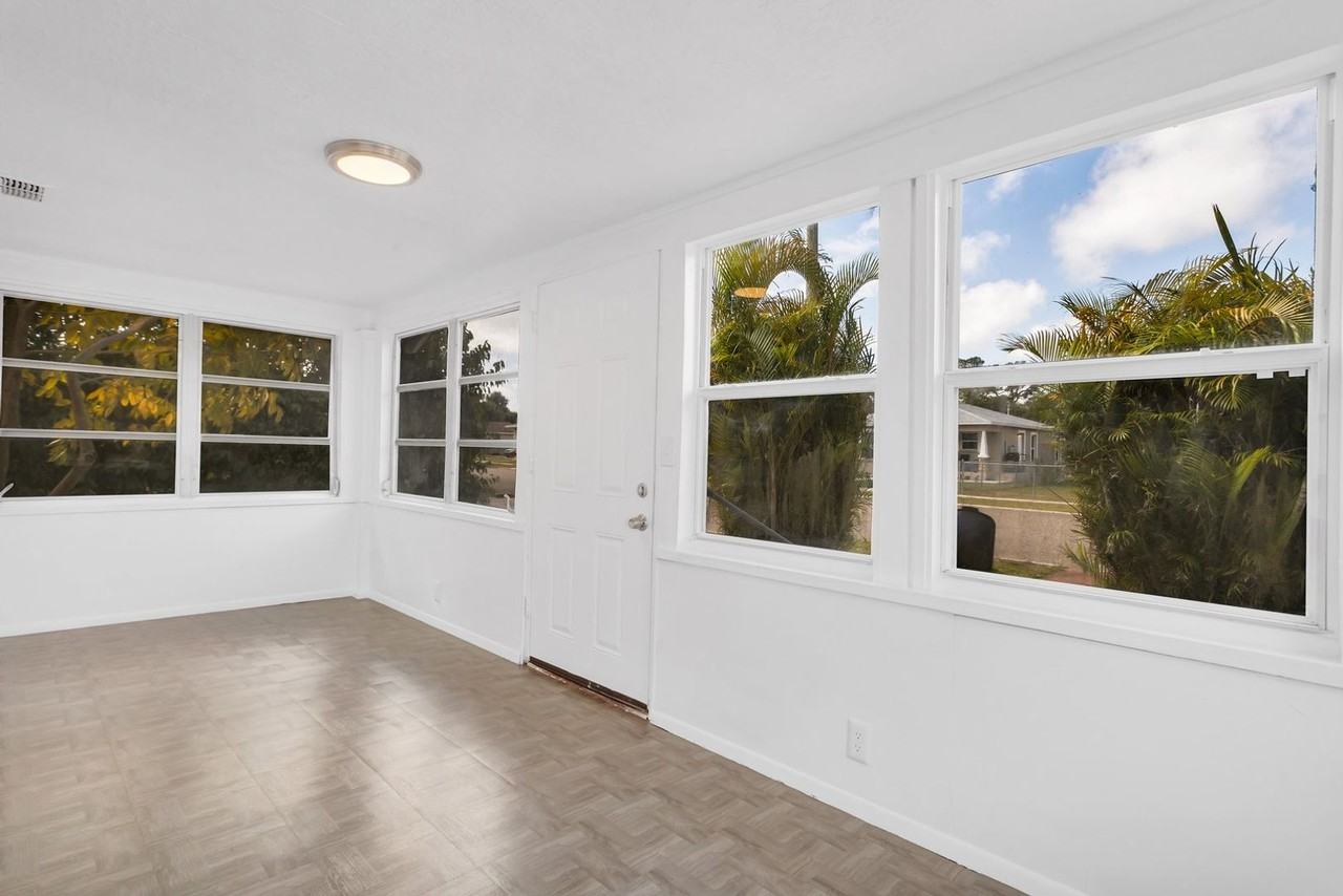 2814 6th St S - Photo 5 of 26