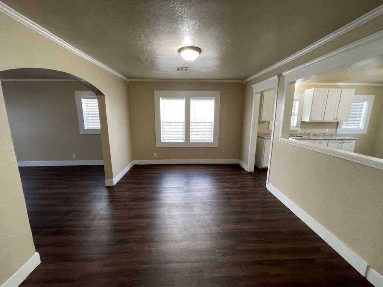 1409 S 17th St - Photo 4 of 15