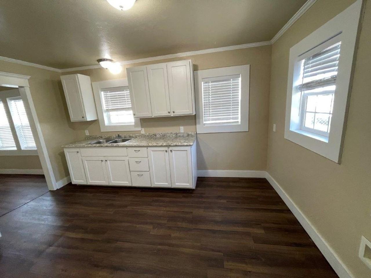 1409 S 17th St - Photo 6 of 15