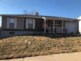 206 Henley Ln - Photo 1 of 1