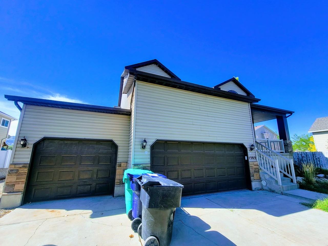 1383 W 2400 S - Photo 3 of 37