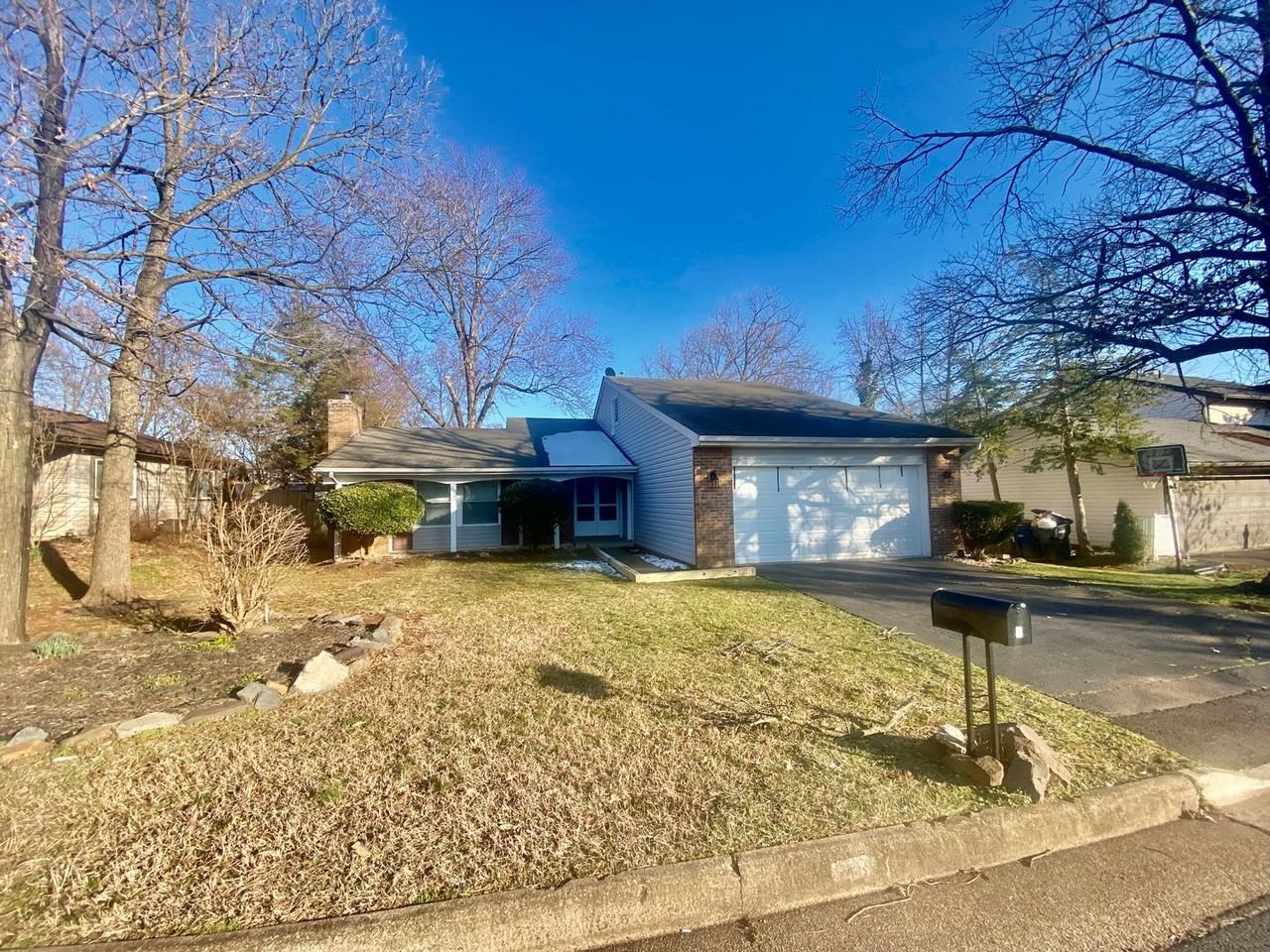 120 S Fox Rd - Photo 3 of 25