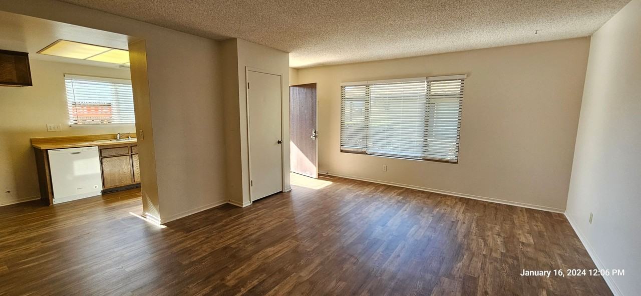 421 E Rice Ranch Rd - Photo 7 of 33