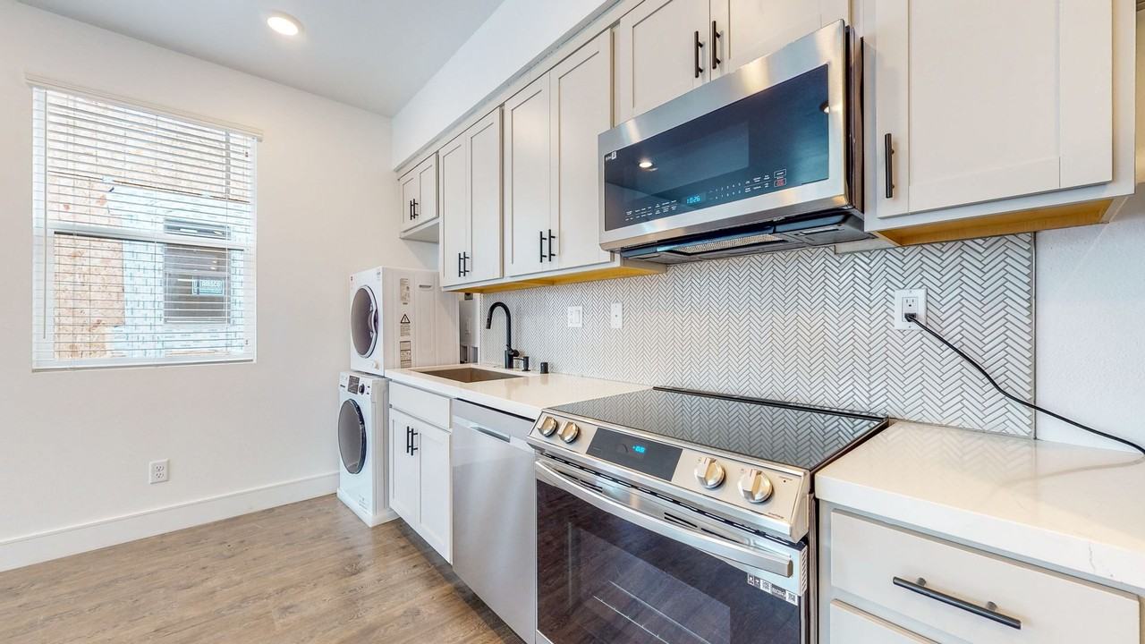 2277 San Miguel Ave - Photo 2 of 14