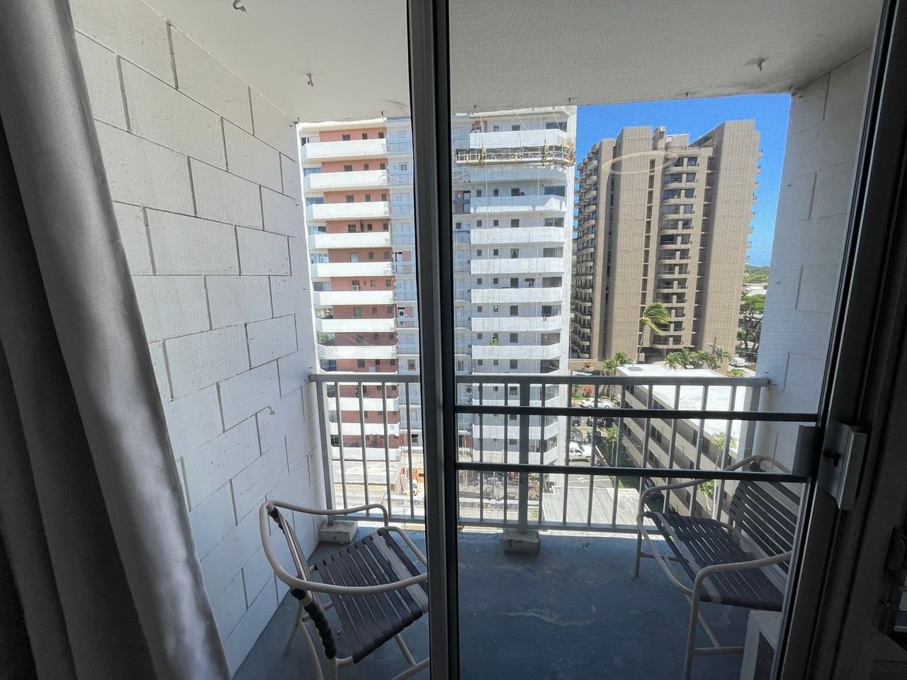 2509 Ala Wai Blvd #805 - Photo 7 of 22