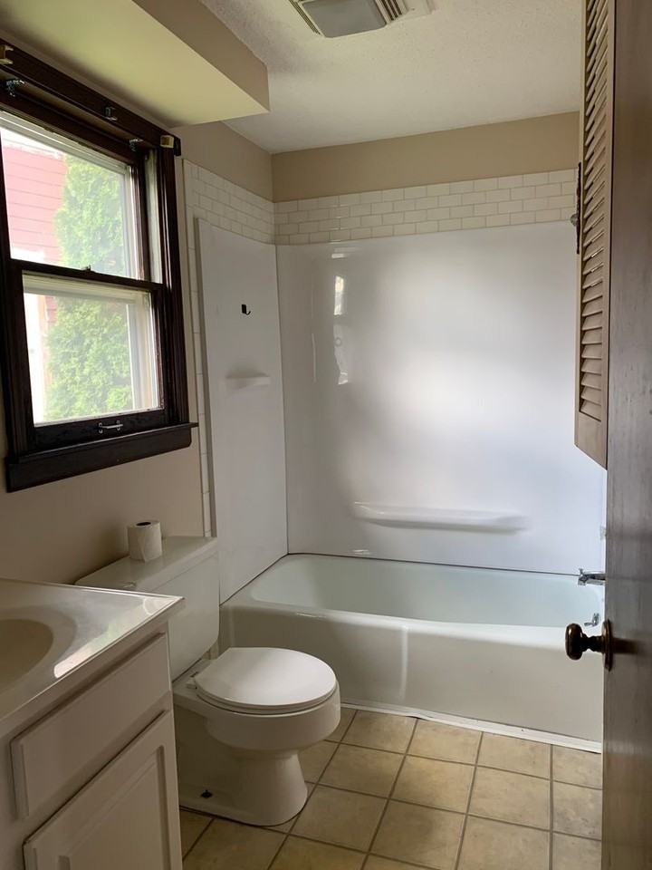 106 Coe St - Photo 3 of 5