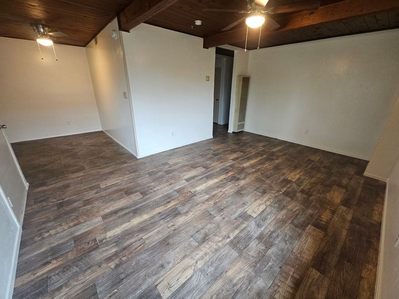 1404 Tehama St - Photo 2 of 28