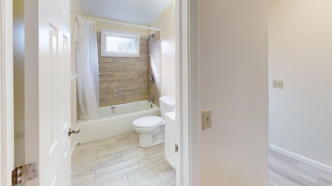 83 Nash St - Photo 5 of 16