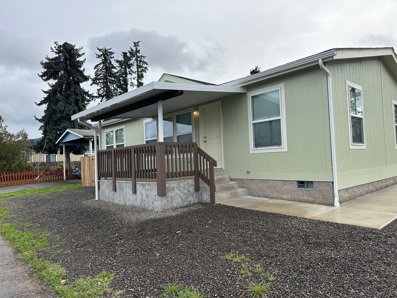 701 S 51st Pl - Photo 2 of 31