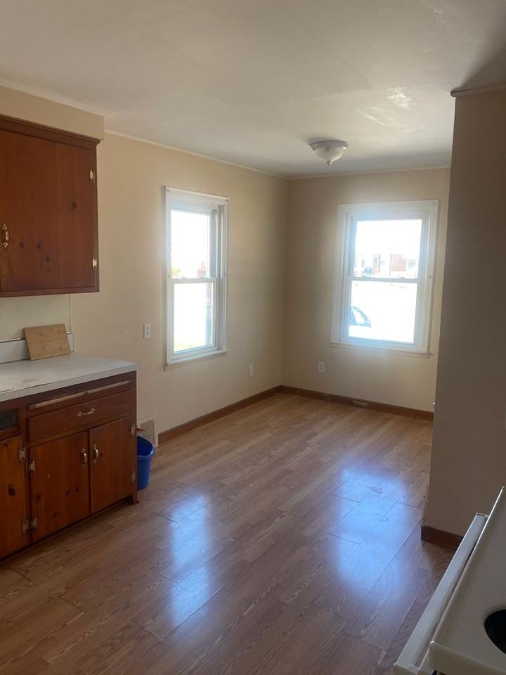 7611 Lamphere - Photo 6 of 11