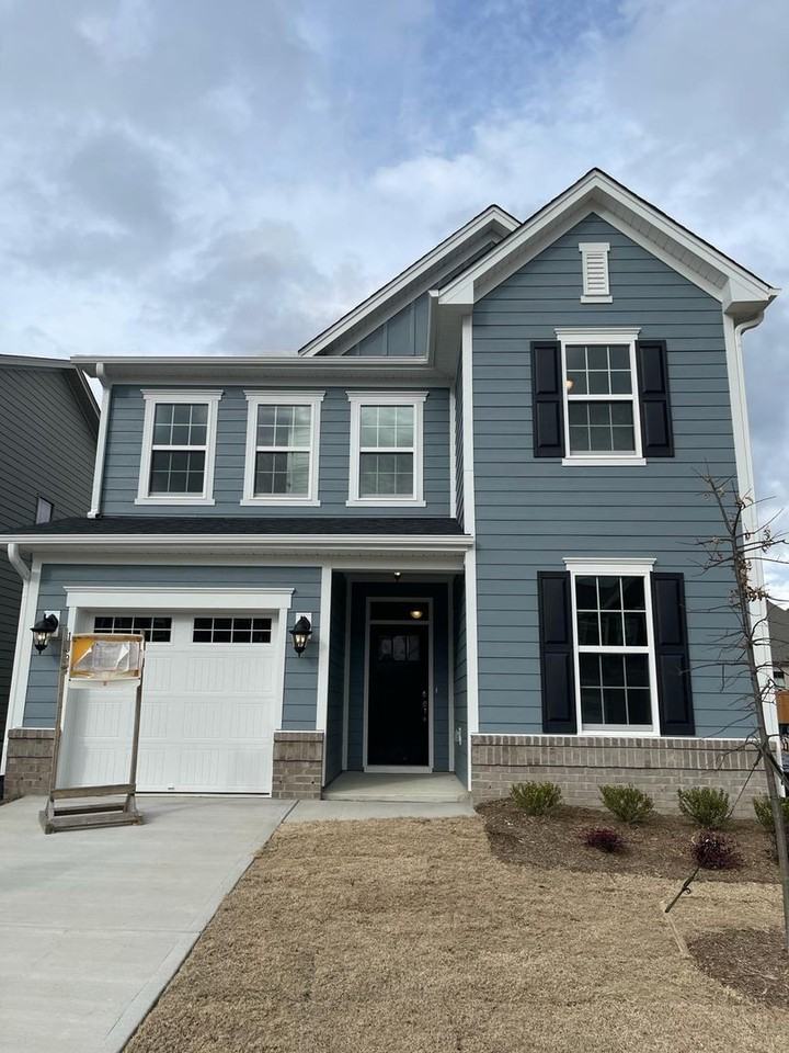 1004 Greatland Rd - Photo 7 of 19