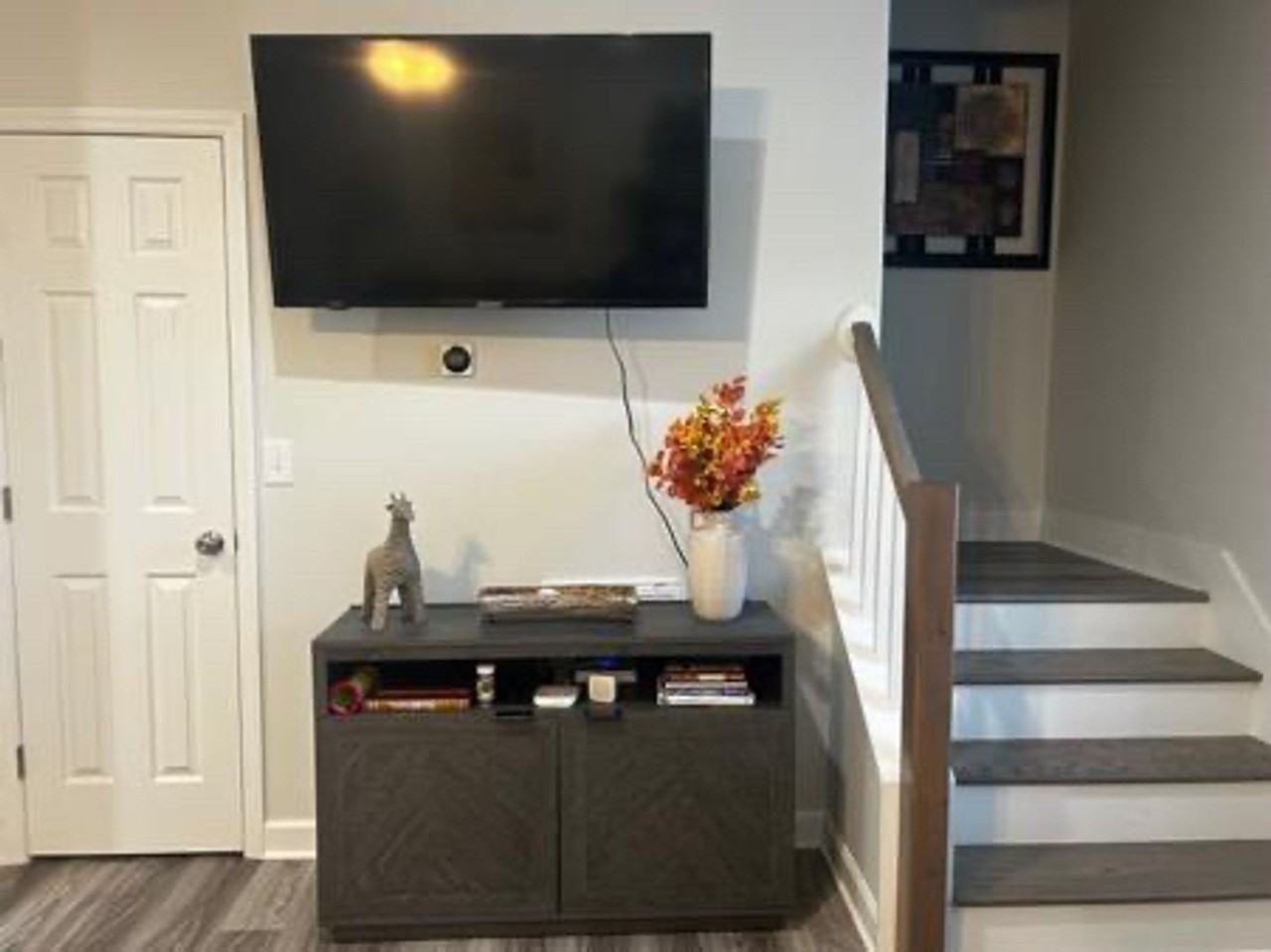 2801 Dearborn Dr - Photo 7 of 9