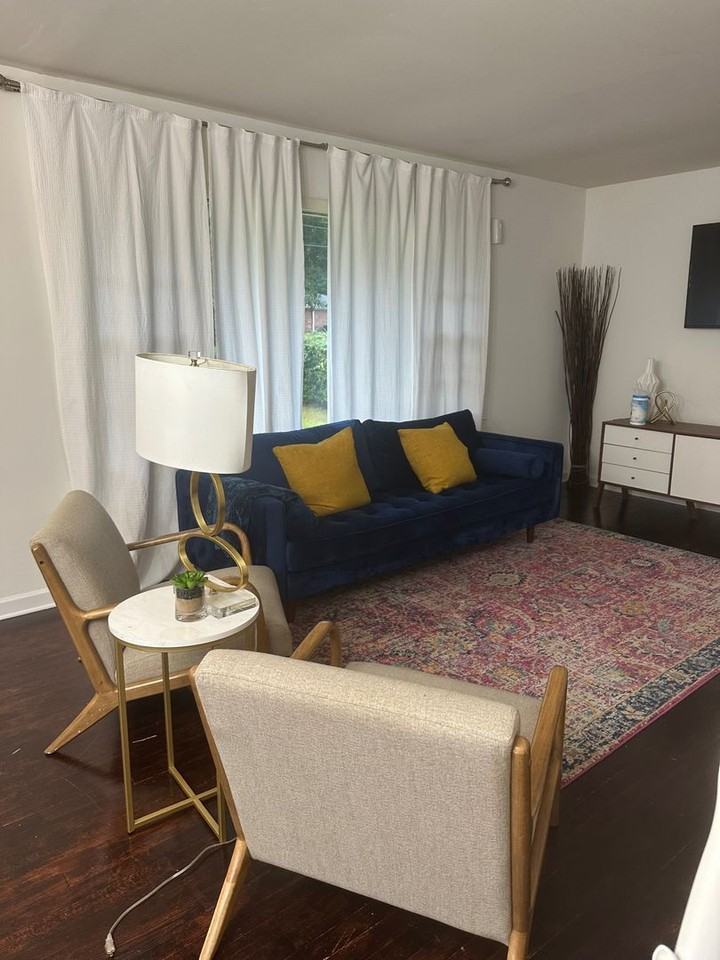 409 Silver Springs Cir Sw - Photo 3 of 13