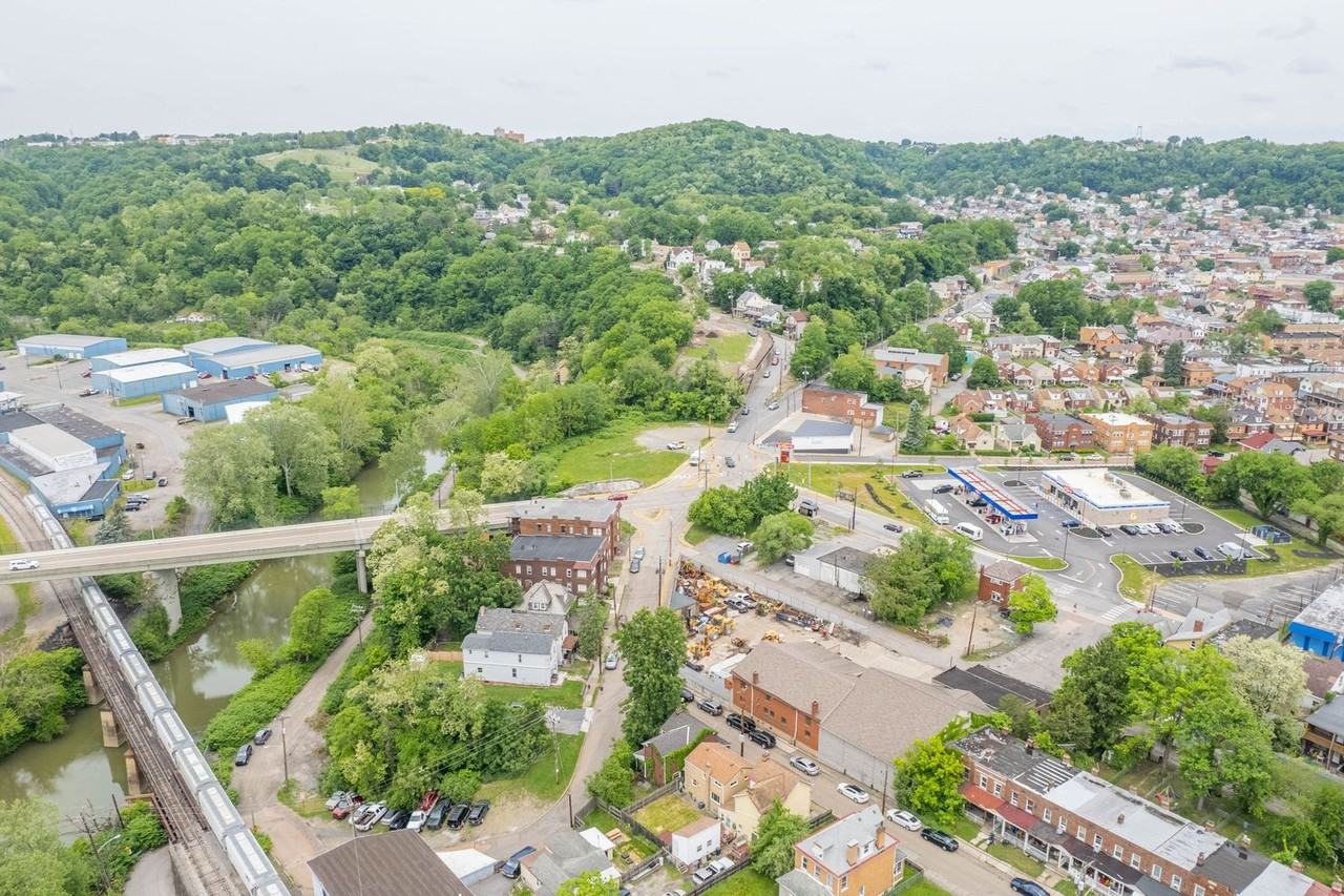 1249 Church Ave - Photo 6 of 26