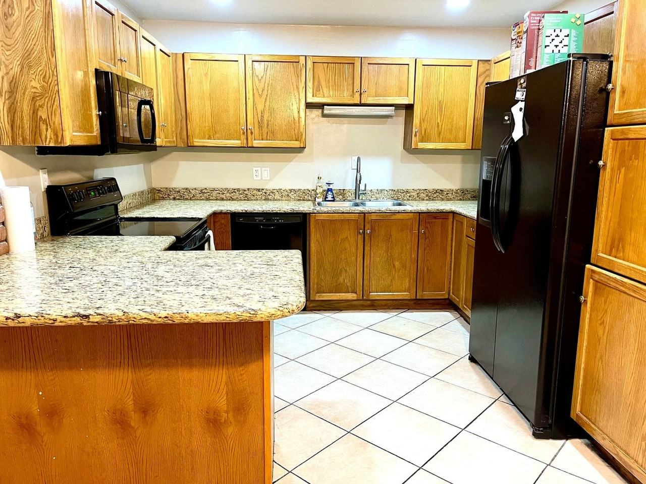 3951 W Sheridan St - Photo 2 of 23