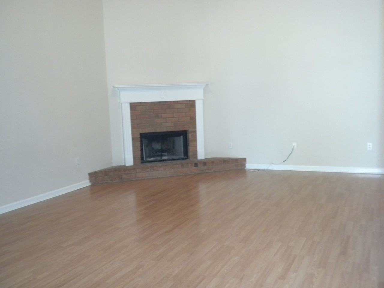 3535 Northpines Dr - Photo 2 of 12