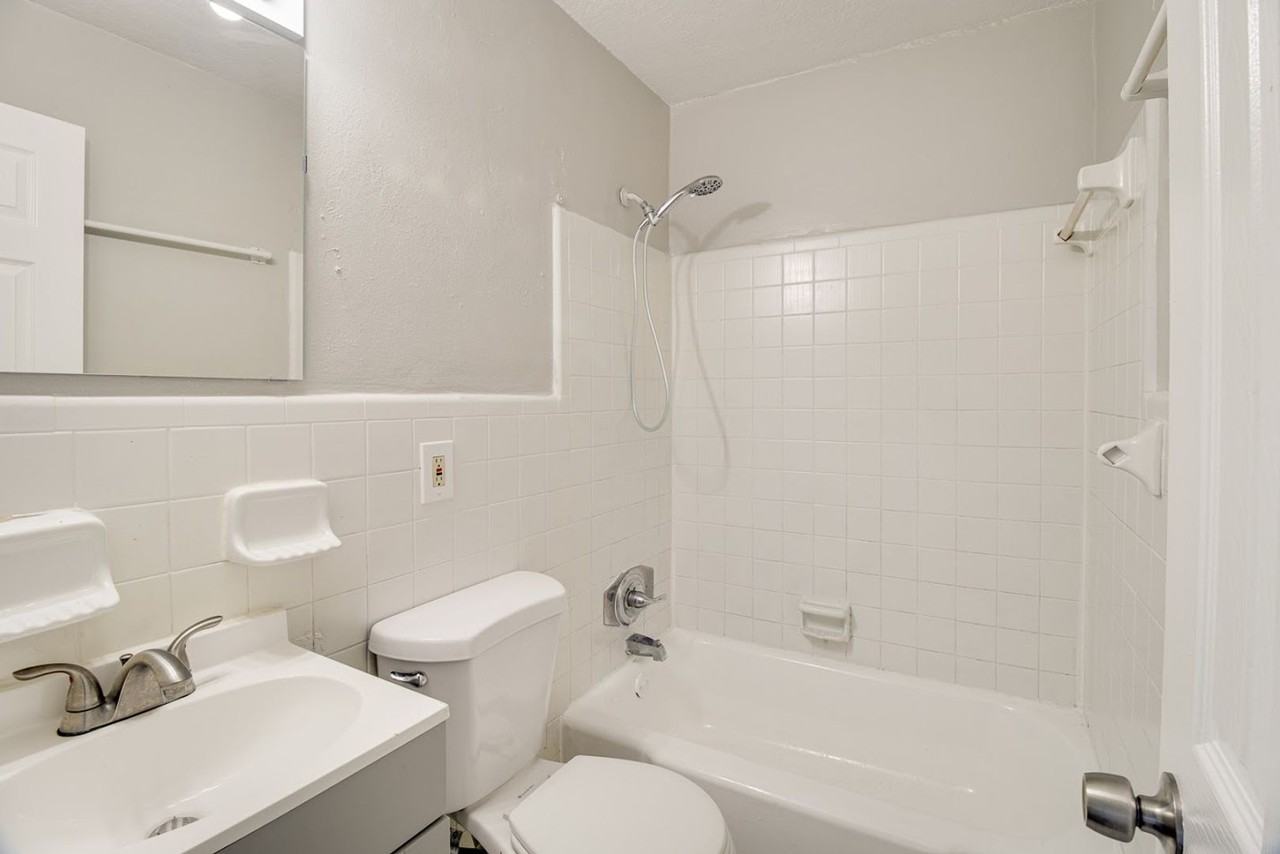 1341 W Point Dr - Photo 7 of 12