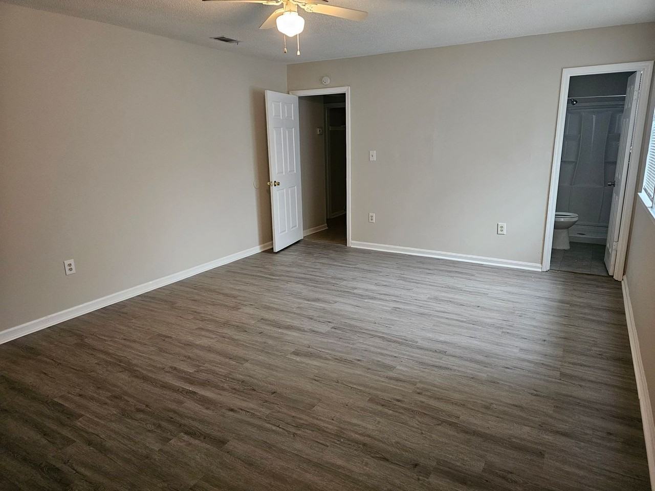 2318 Alabama Ave - Photo 5 of 16