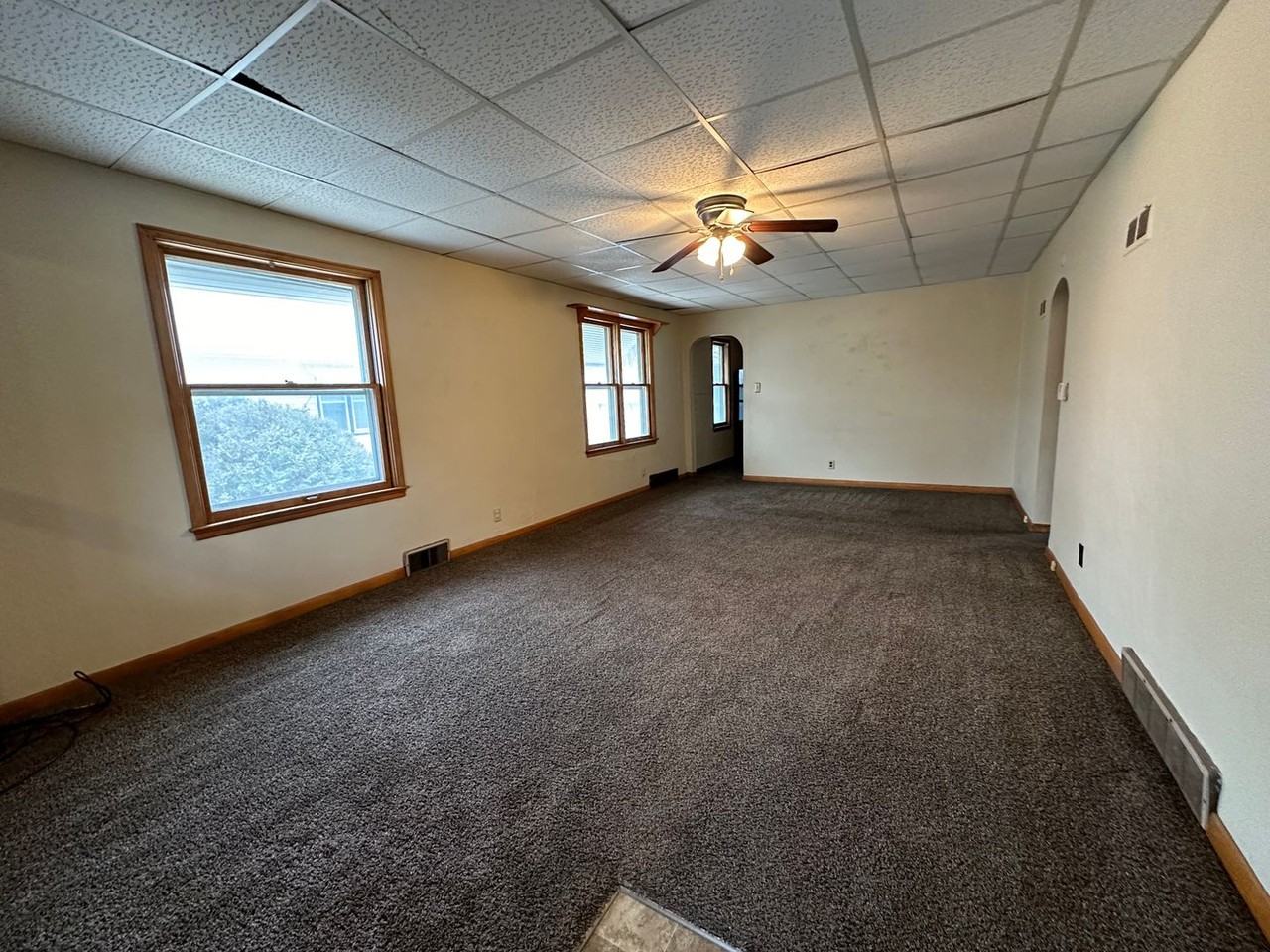 1909 11th Ave S - Photo 3 of 7