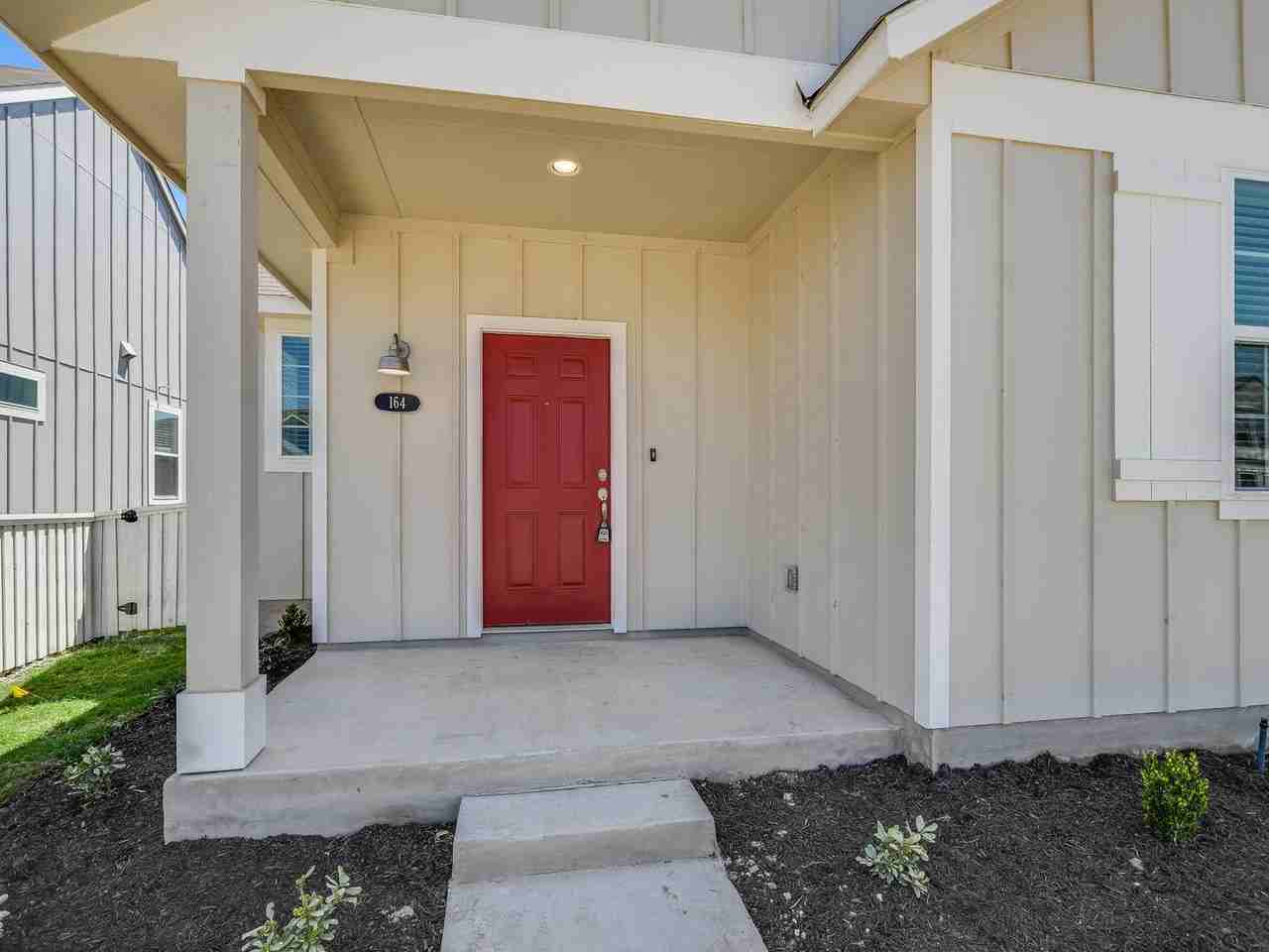 164 Fabion St - Photo 7 of 49