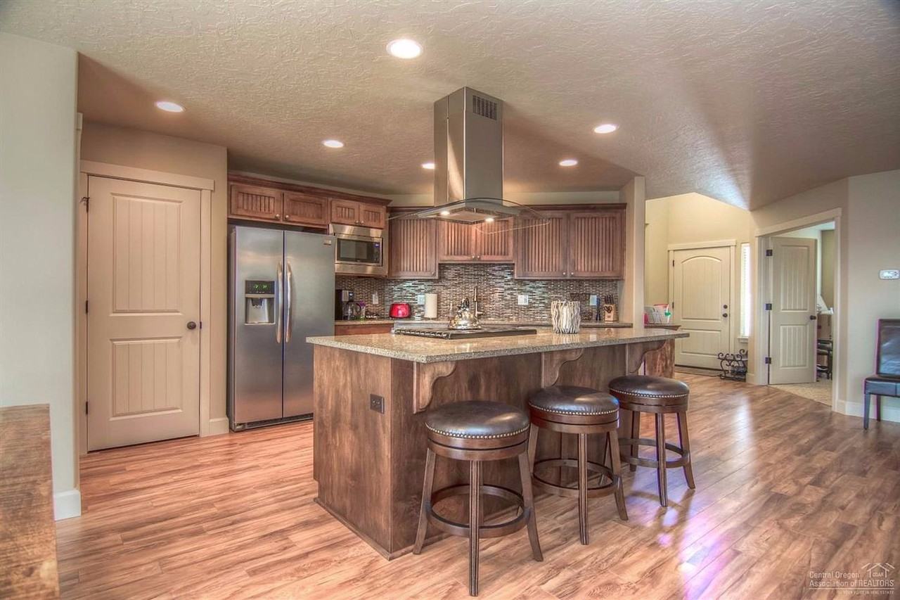 9425 12th Ln - Photo 2 of 20