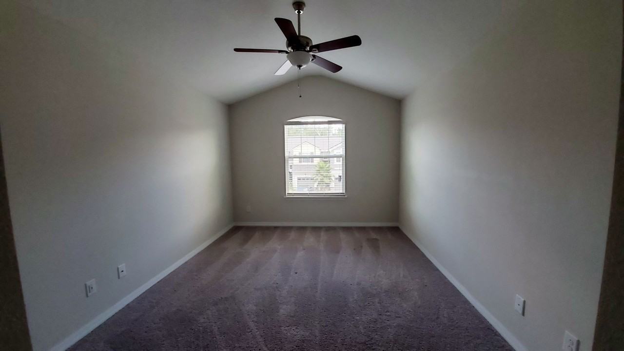 3545 Brighton Park Cir - Photo 7 of 12