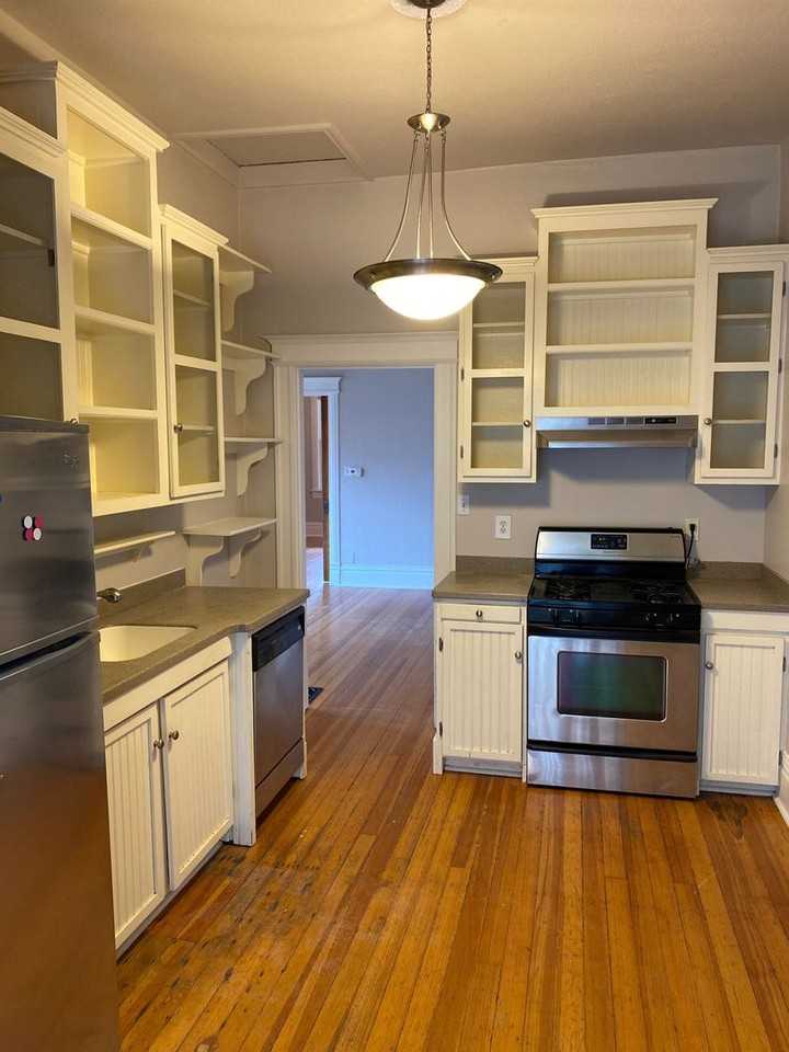 1011A N Corona St - Photo 3 of 15