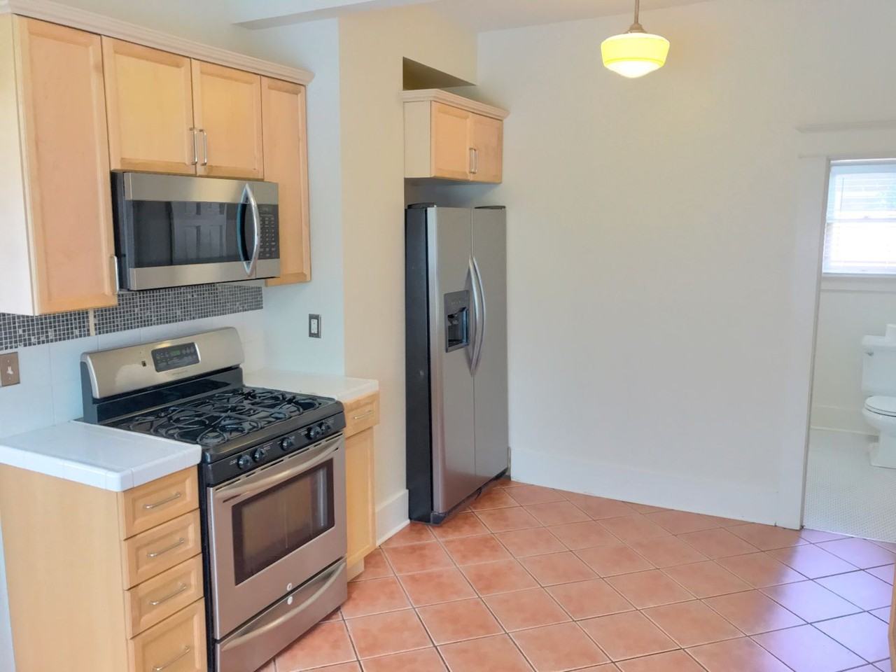 5024 Ne 14th Pl - Photo 7 of 27