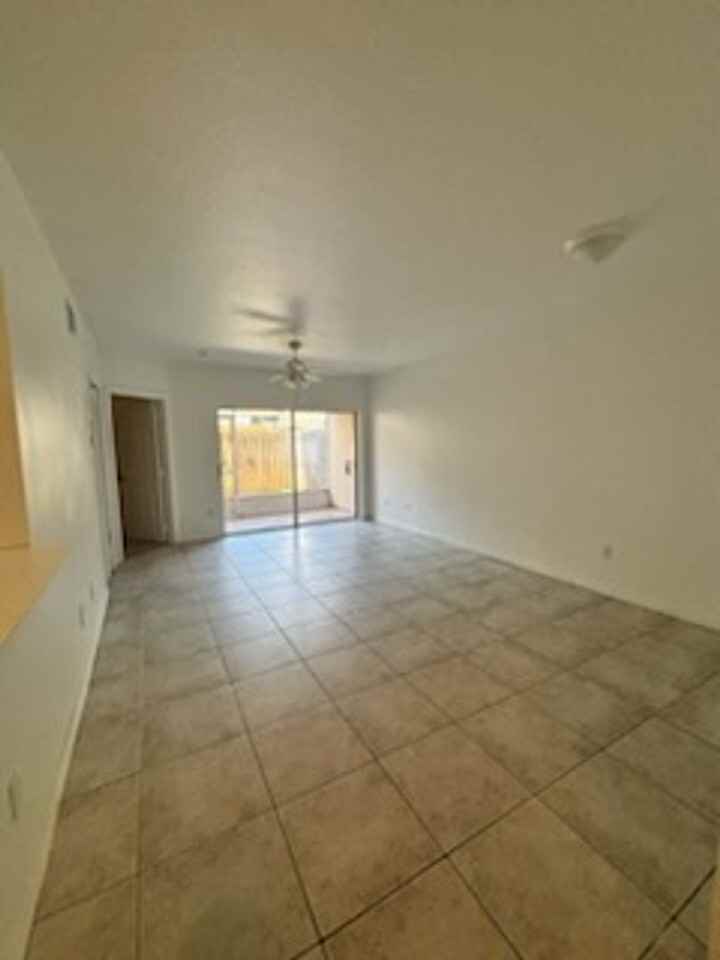 515 Villa Del Sol Cir - Photo 3 of 13