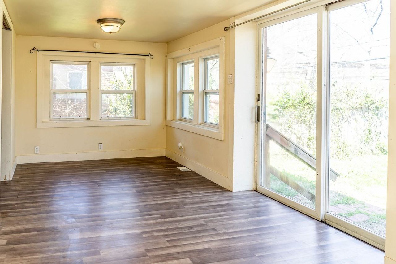 606 Paris Ct - Photo 2 of 37