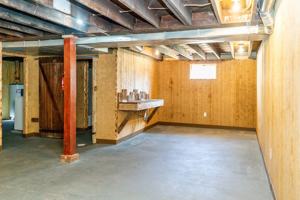 featured image of 606 Paris Ct