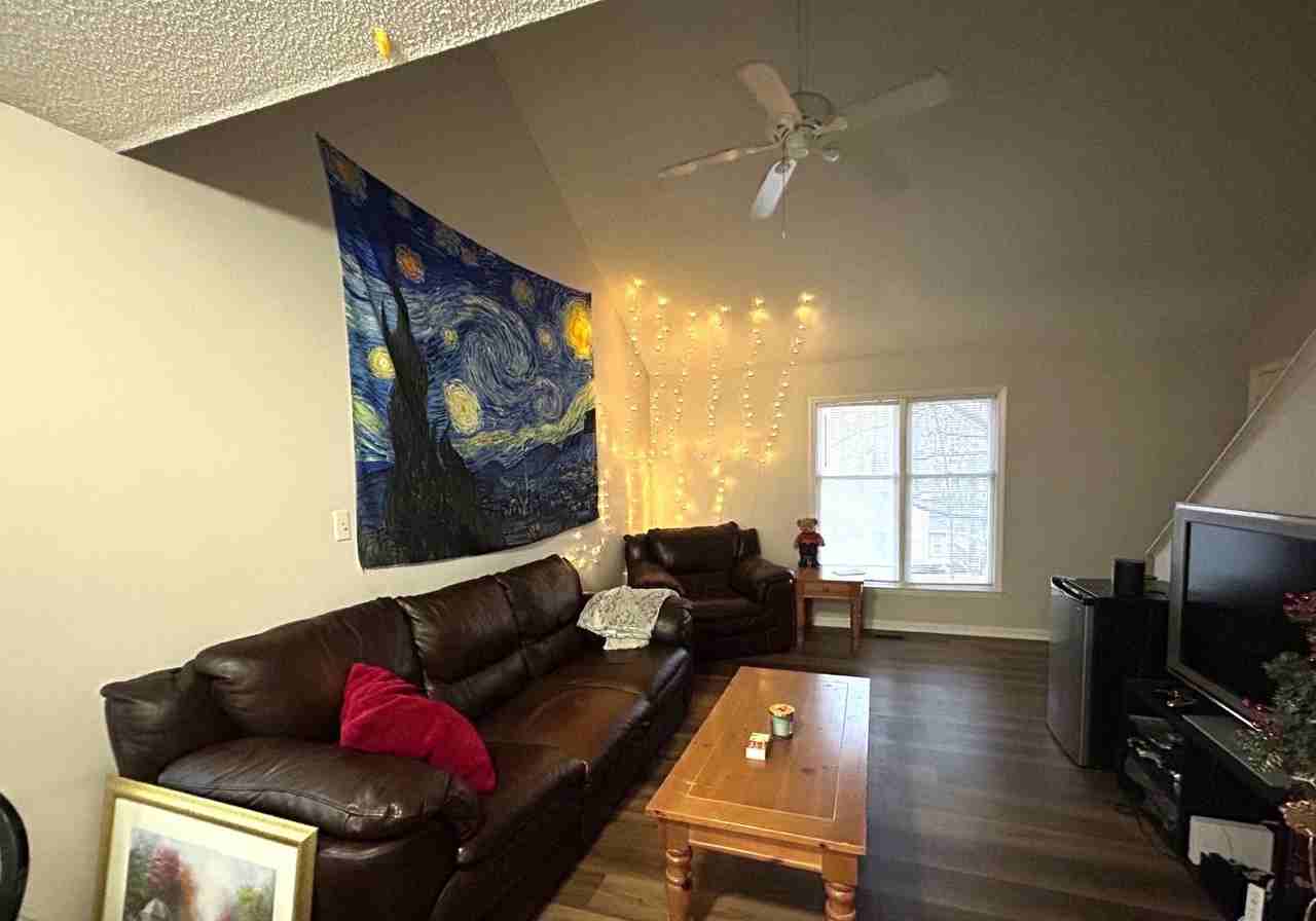 606 Brent Rd - Photo 2 of 7